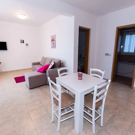 In - Insel Krk 27659 Apartment Njivice